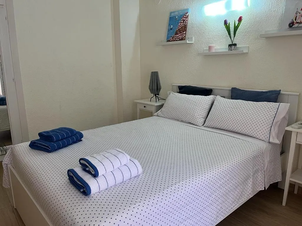 Apartamento 2 Dormitorios En Primera Linea De Playa San Cristobal Almunecar Apartment